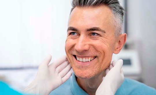 Implantes Dentários